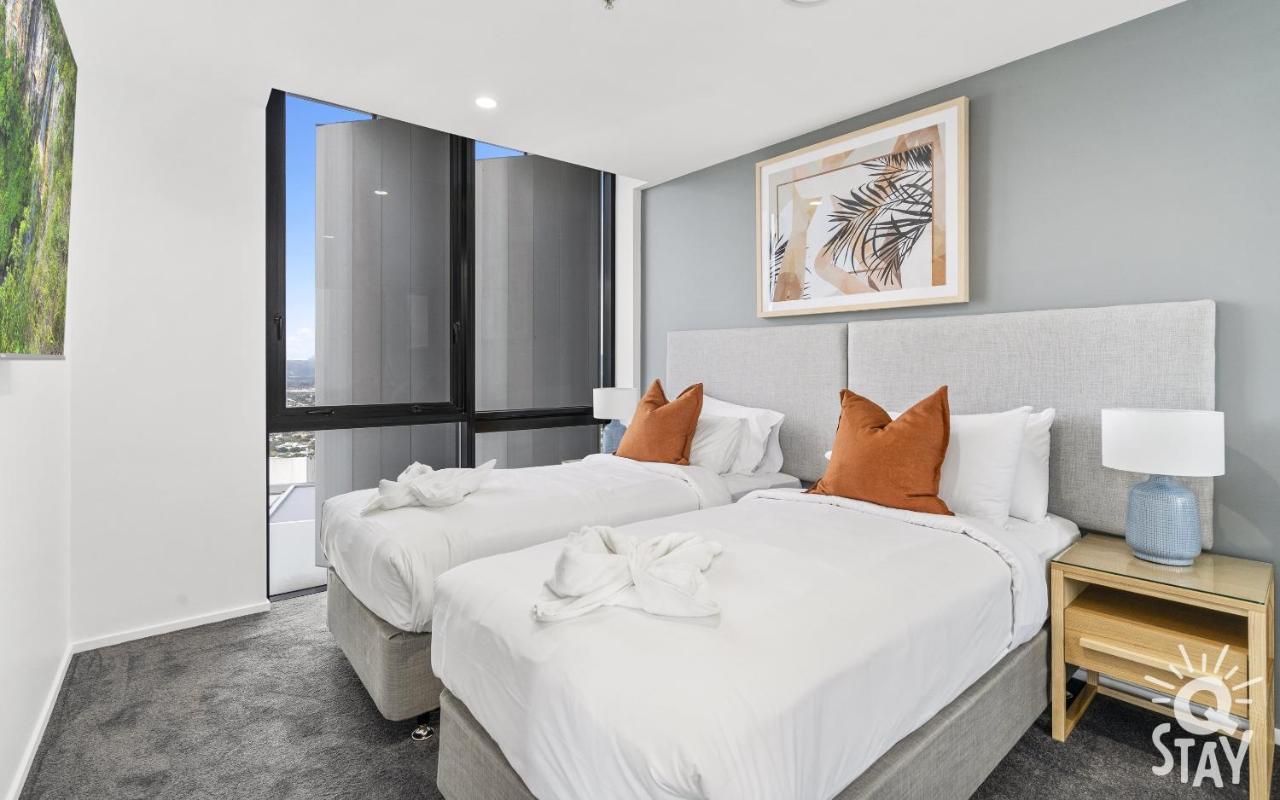 Circle On Cavill By Vaun Gold Coast Exterior foto