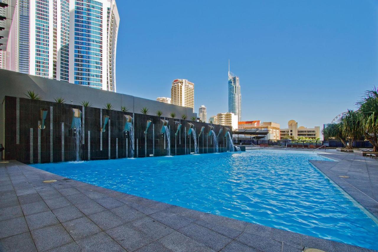 Circle On Cavill By Vaun Gold Coast Exterior foto
