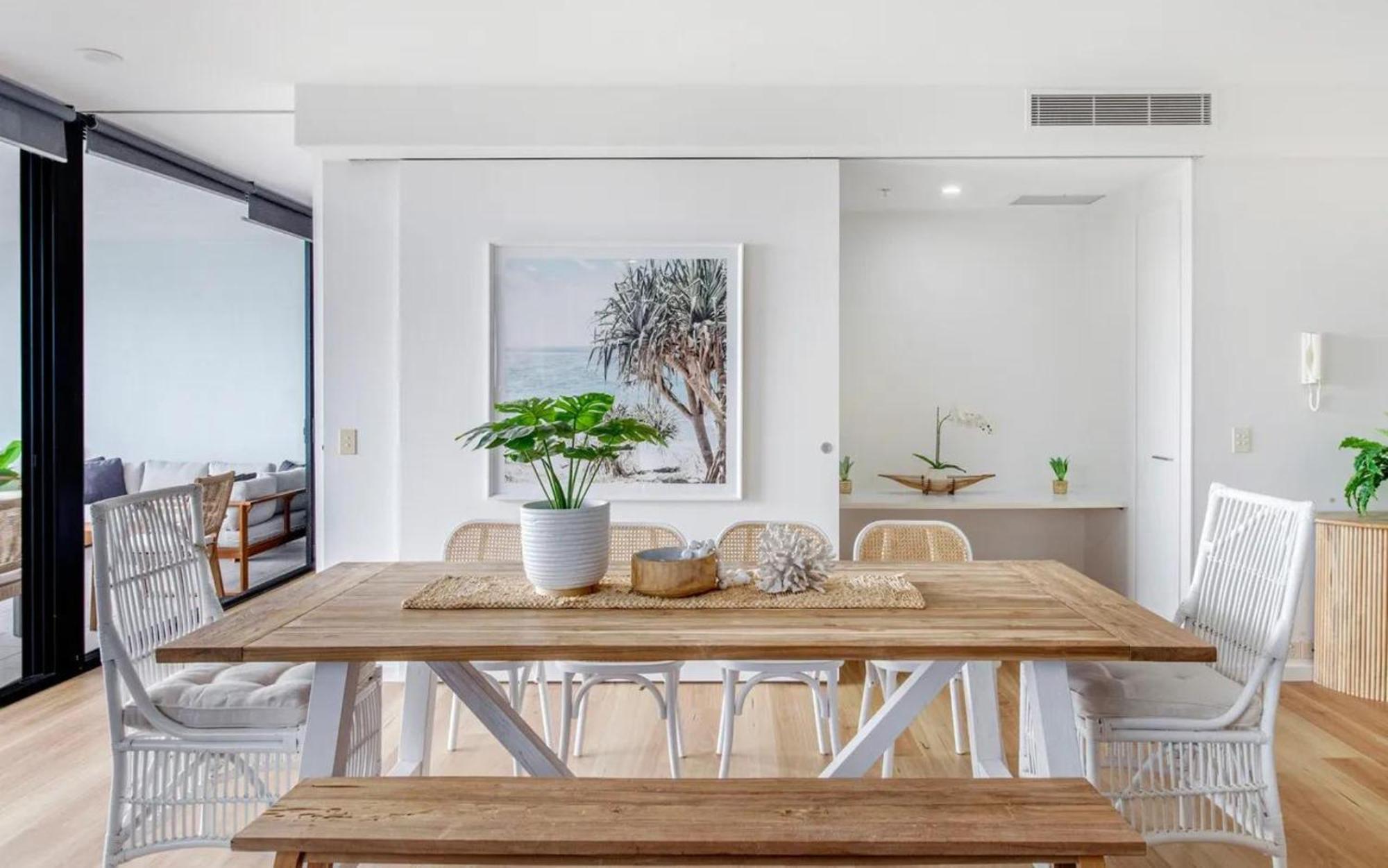 Circle On Cavill By Vaun Gold Coast Exterior foto