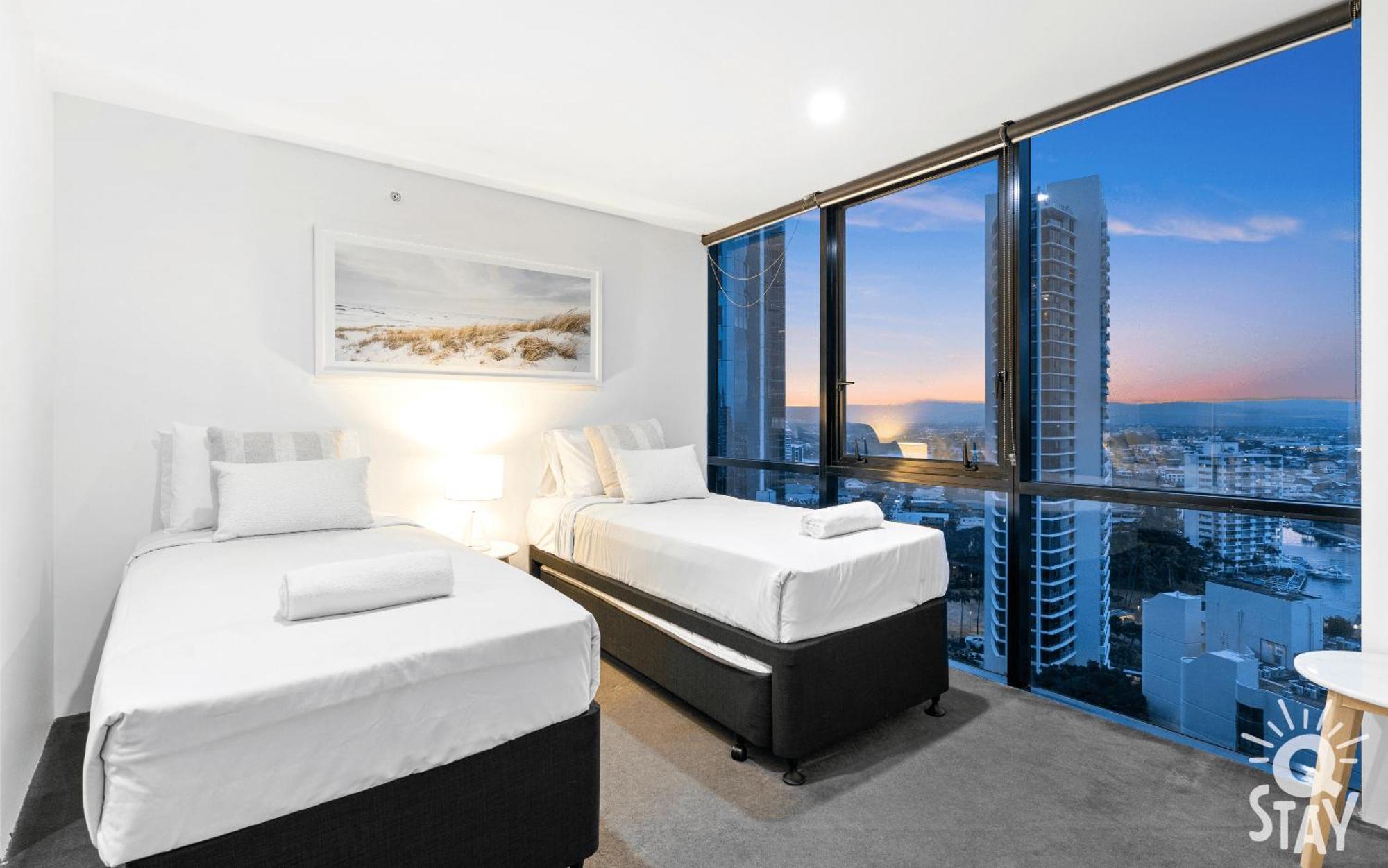 Circle On Cavill By Vaun Gold Coast Exterior foto
