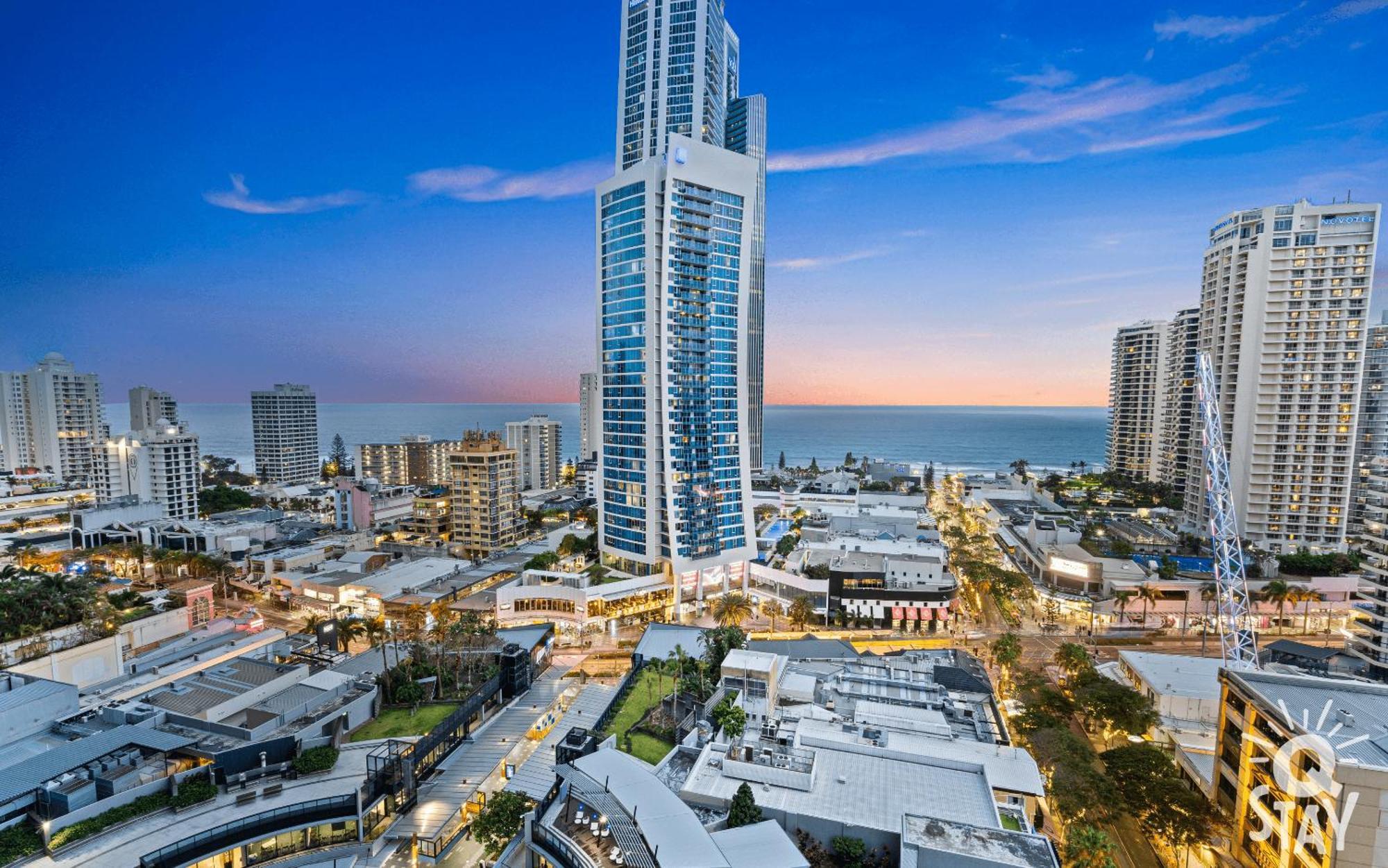 Circle On Cavill By Vaun Gold Coast Exterior foto