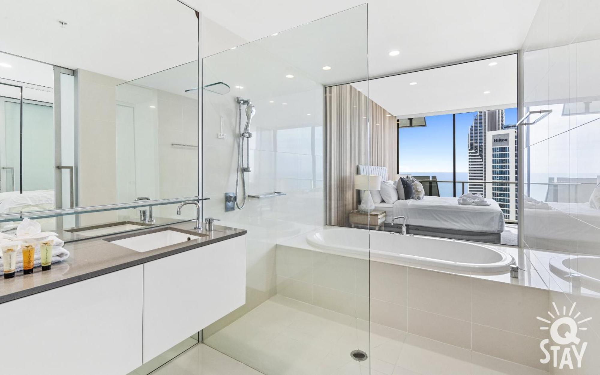 Circle On Cavill By Vaun Gold Coast Exterior foto
