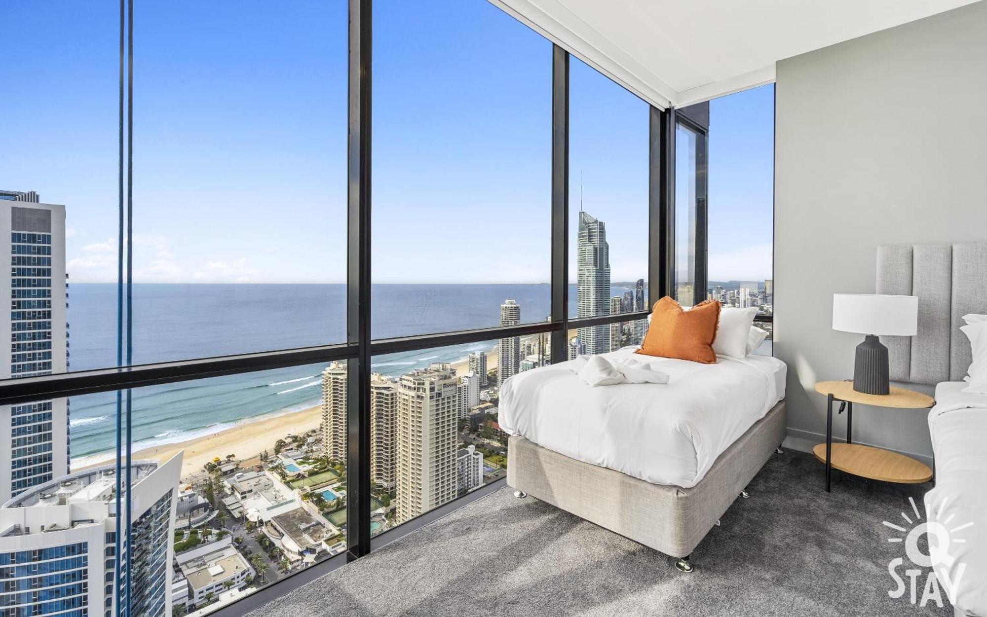 Circle On Cavill By Vaun Gold Coast Exterior foto